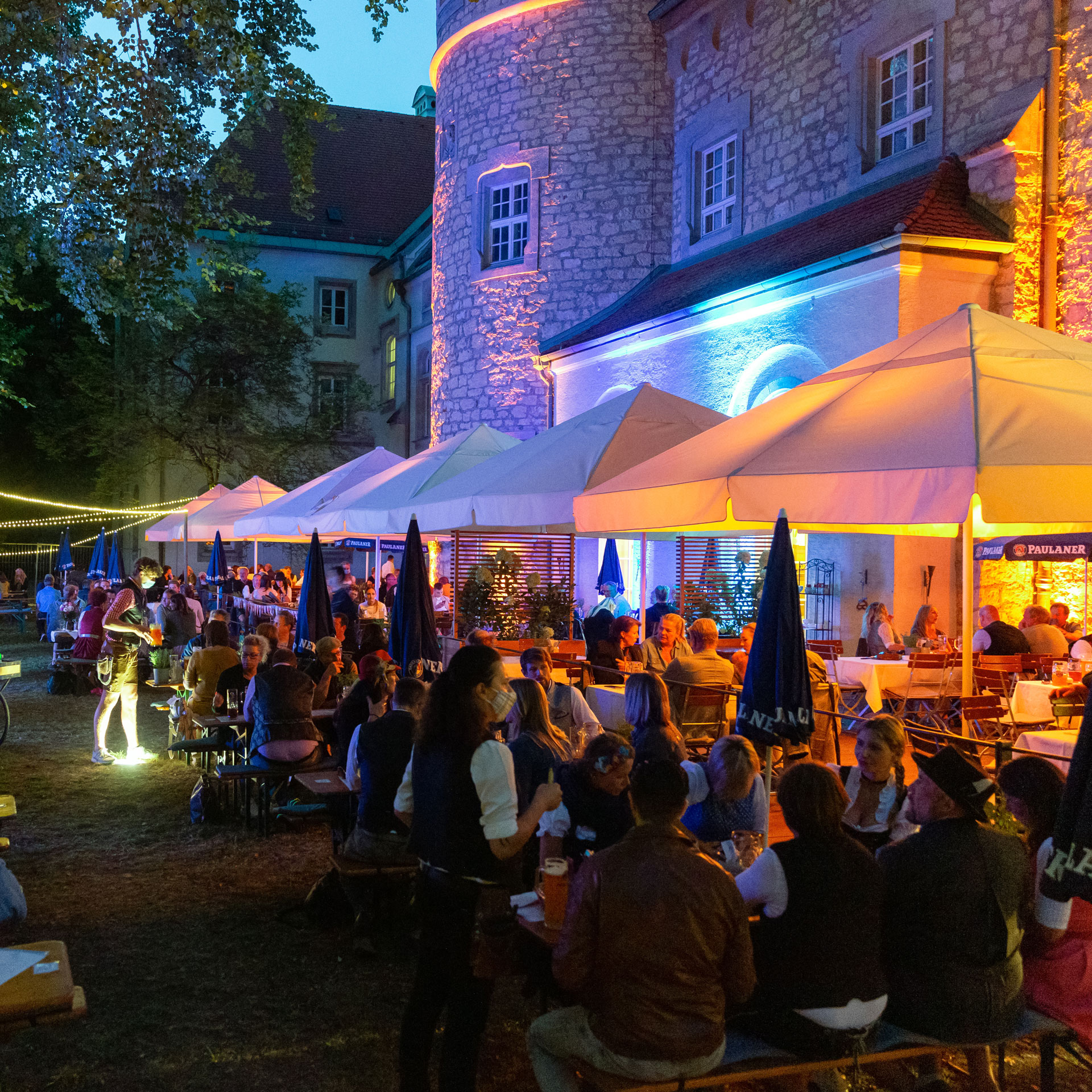 Das sind typische bayerische Gerichte im Biergarten - Wirtshaus ...